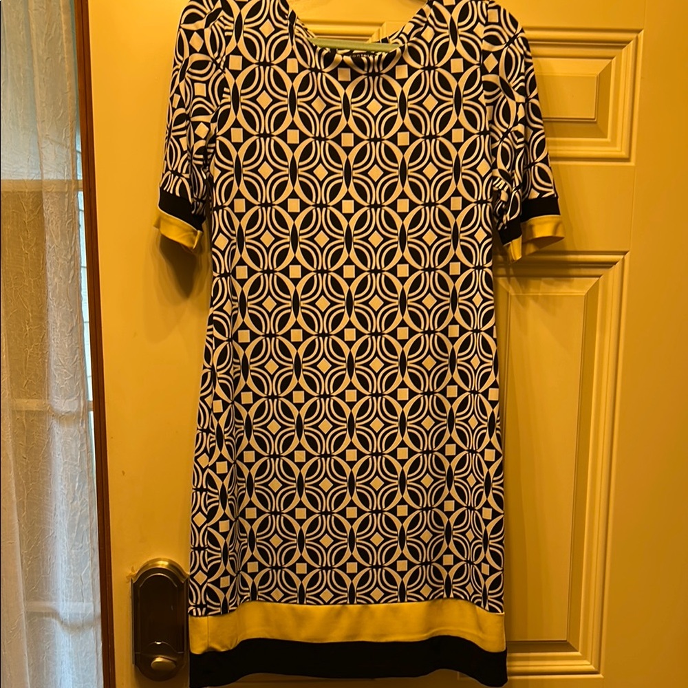 Stylish Geometric Patterned Dress - Black, White and Yellow